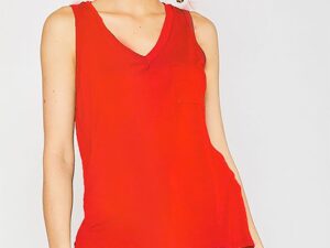 BAMBOO V-NECK SLEEVELESS TOP W/ POCKET