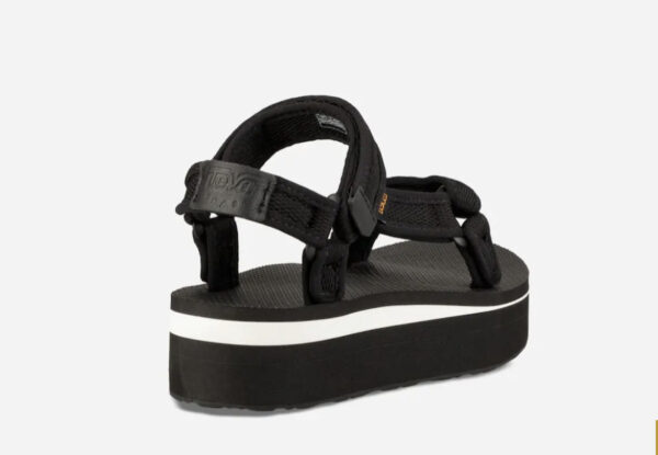 TEVA FLATFORM UNIVERSAL IN MESH BLACK - Image 5