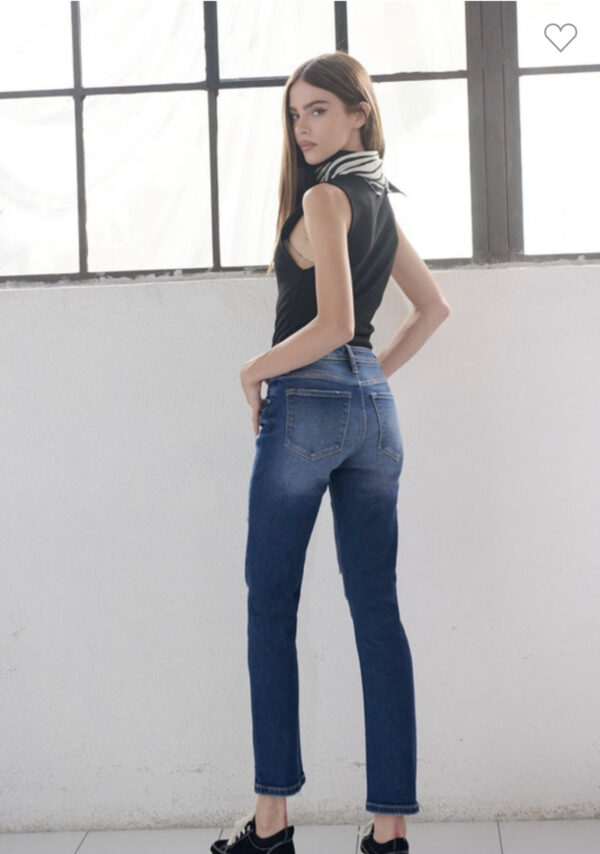 KAN CAN HIGH RISE DARK WASH DISTRESSED SLIM STRAIGHT - Image 3