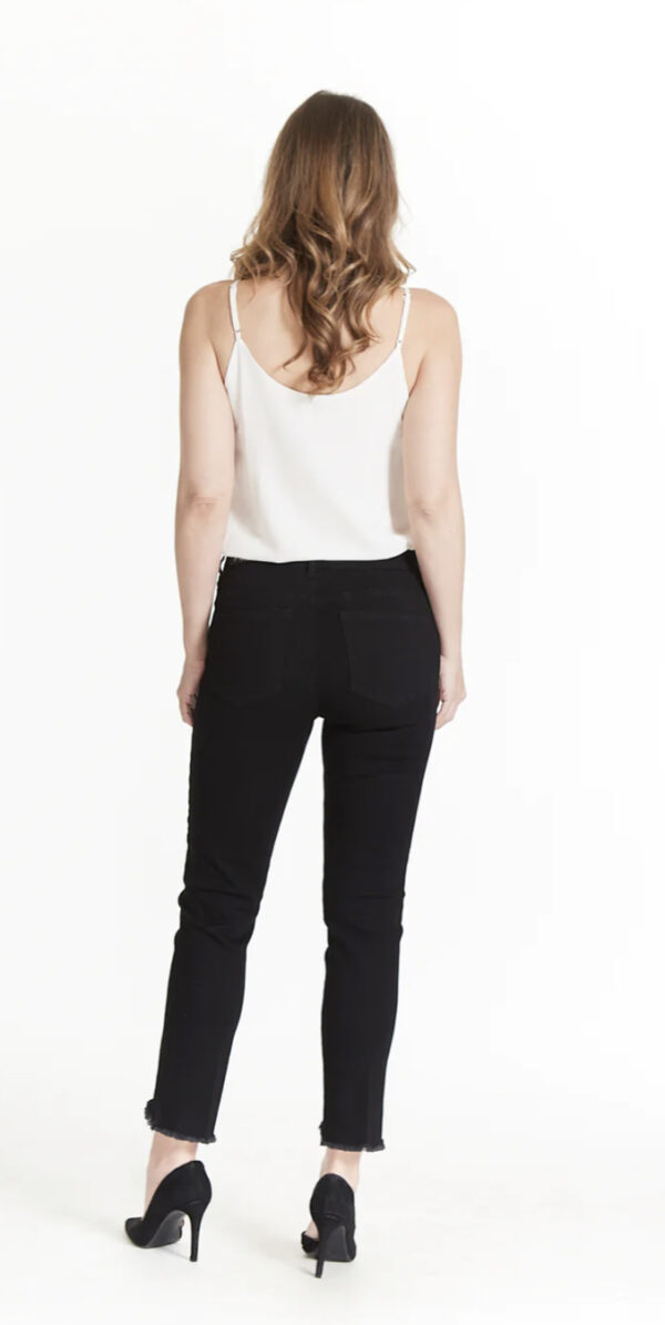 MULTIPLES DENIM FRINGE HEM ANKLE JEANS - Image 3