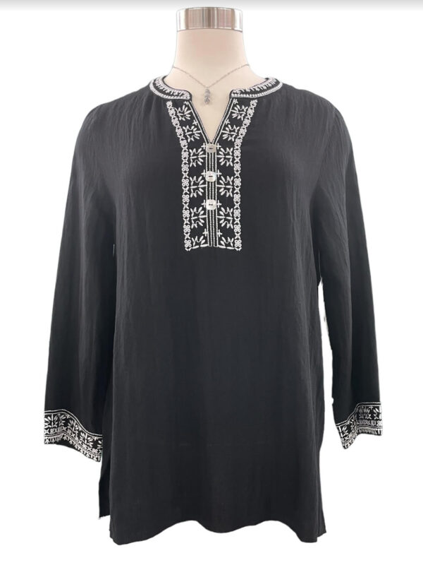 MULTIPLES EMBROIDERED CRINKLE WOVEN TUNIC**NOW 75% OFF**