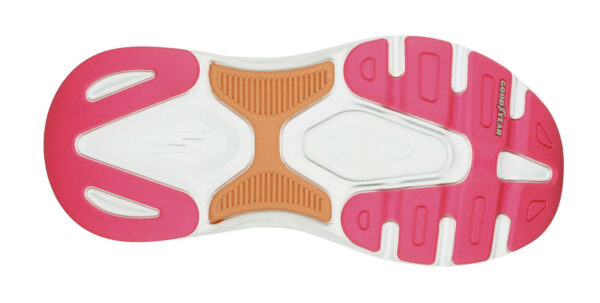 SKECHERS MAX CUSHIONING ARCH FIT - Image 3