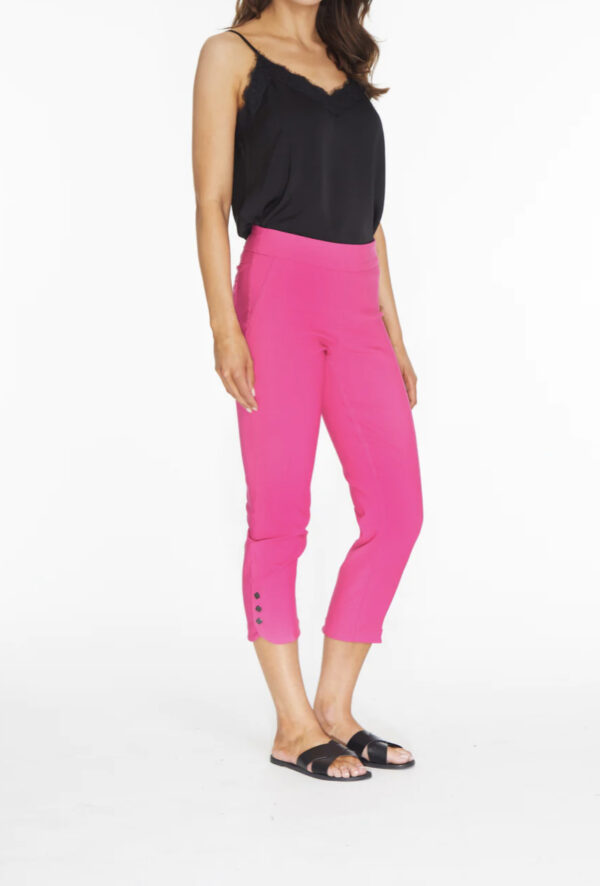 MULTIPLES 3 BUTTON TULIP HEM TWILL CROP - Image 4