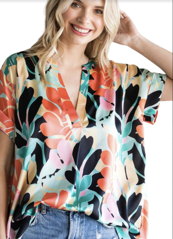 AIR FLOW SHORT SLEEVE SEAMED BACK TUNIC*NOW 75% OFF* - Image 4