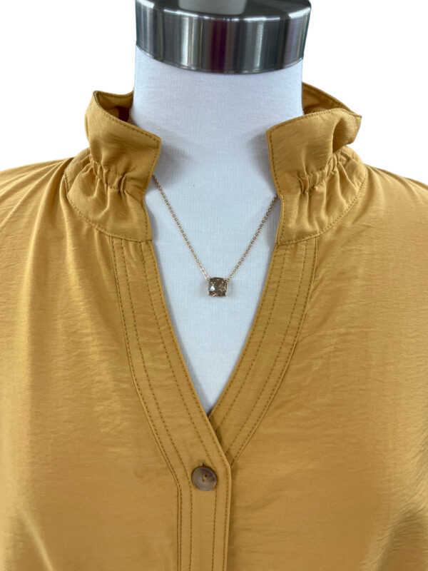 MULTIPLES Y NECK CRINKLE WOVEN BLOUSE*NOW 75% OFF* - Image 4