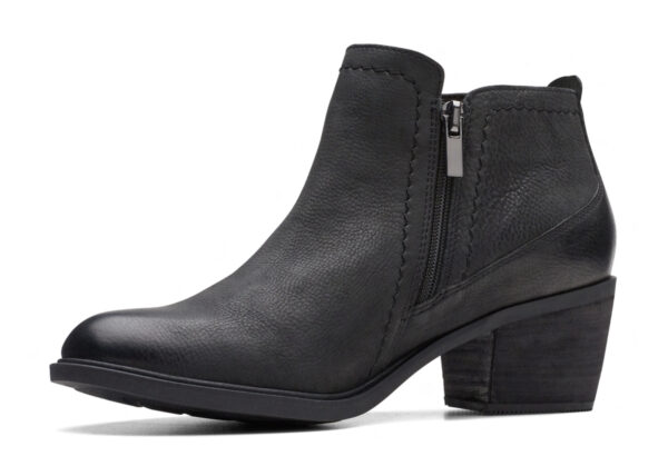 CLARKS NEVA LO BLACK LEATHER - Image 5