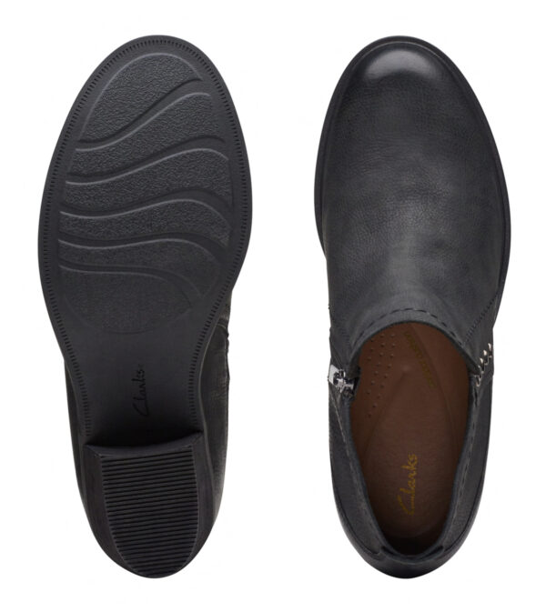 CLARKS NEVA LO BLACK LEATHER - Image 2