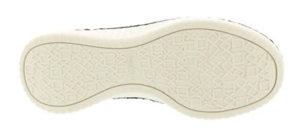 SKECHERS WILSHIRE BLVD - Image 5