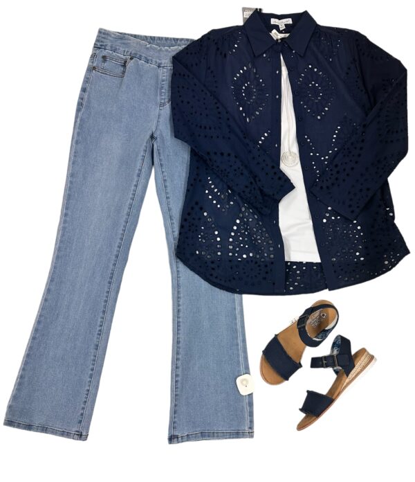 KEREN HART EYELET LACE LONG SLEEVE  BLOUSE - Image 3