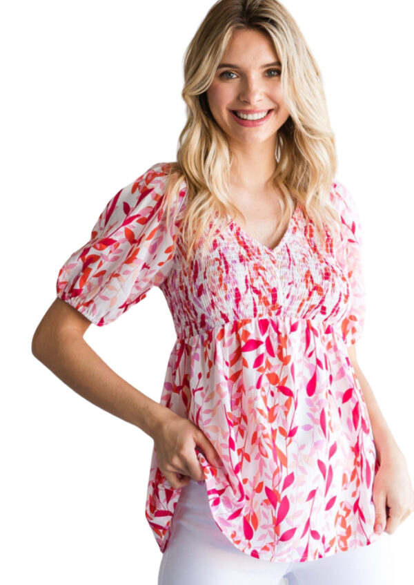 JODIFL SMOCKED BODICE PRINT BABYDOLL TOP