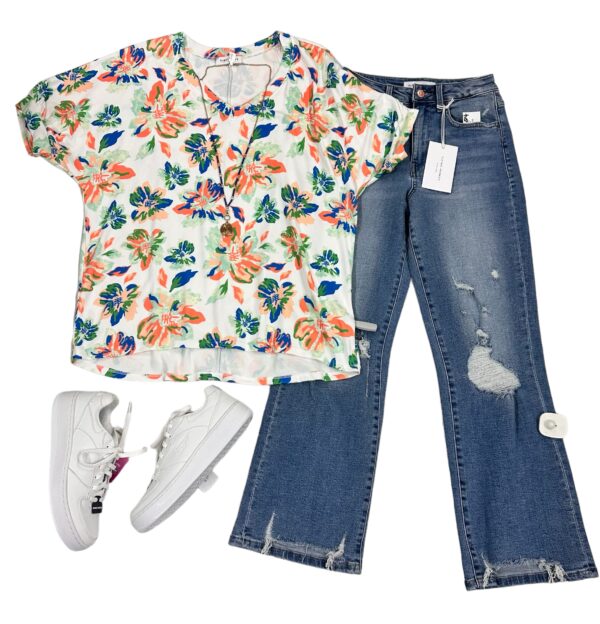 V-NECK FLORAL PRINT TOP*NOW 75% OFF* - Image 8
