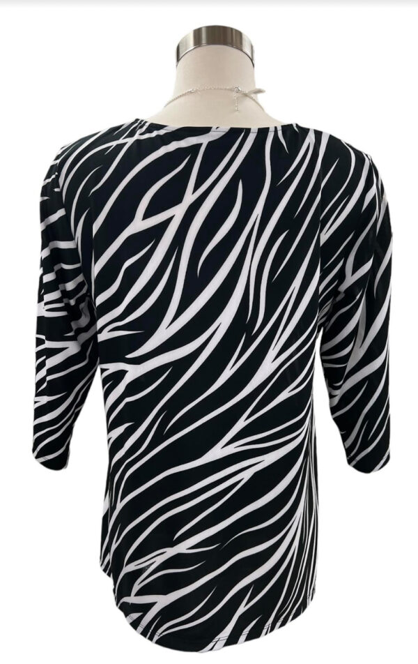 SOUTHERN LADY 3/4 SLEEVE ZEBRA PRINT TOP - Image 3