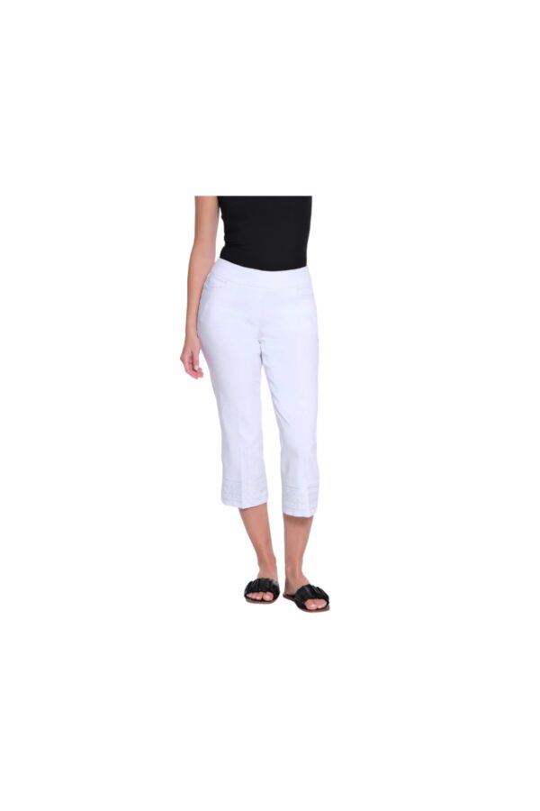 MULTIPLES WHITE PULL ON EMBROIDERED HEM CROP