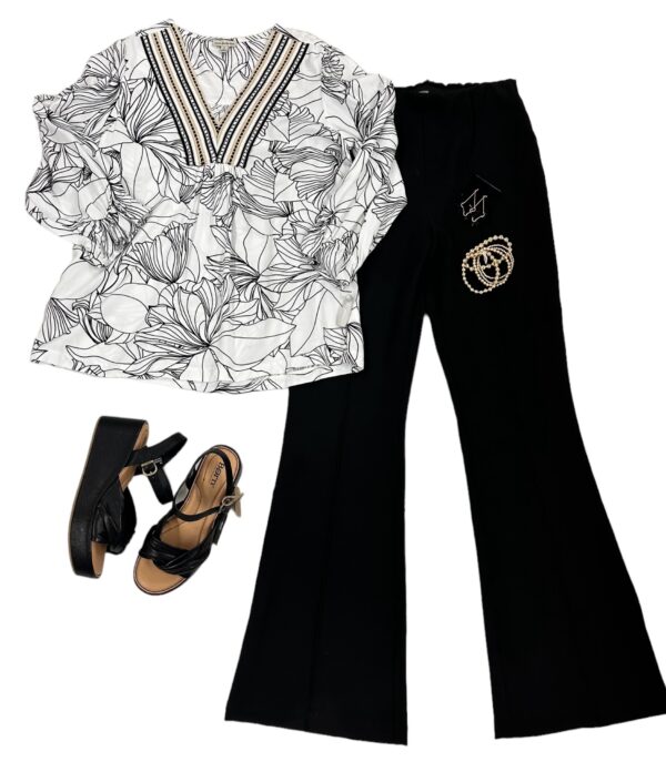 SEVEN FORTY TWO EMBROIDERED V-NECK PRINT BLOUSE - Image 3
