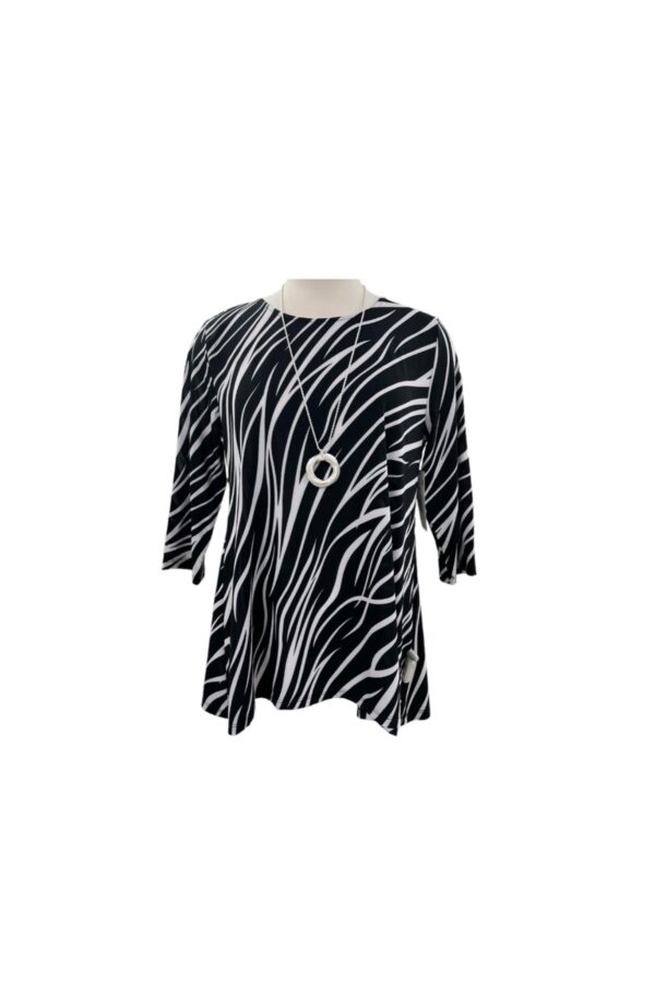 SOUTHERN LADY 3/4 SLEEVE ZEBRA PRINT TOP
