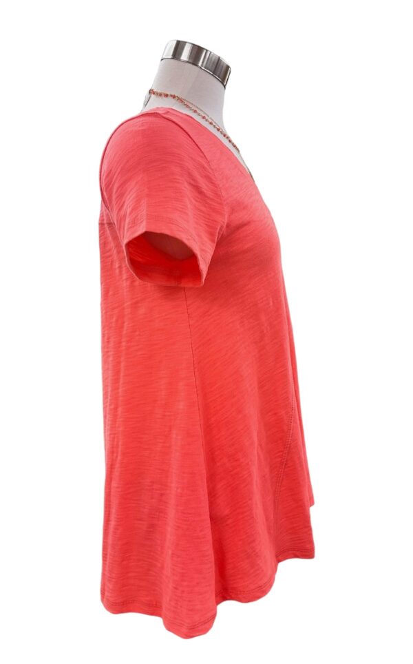 ESCAPE BY HABITAT SHORT SLEEVE COTTON PIECED V-NECK TEE - Image 3