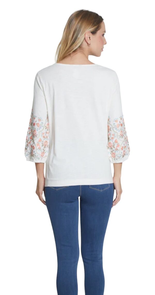 MULTIPLES IVORY 3/4 EMBROIDERED SLEEVE SLUB KNIT TOP - Image 4