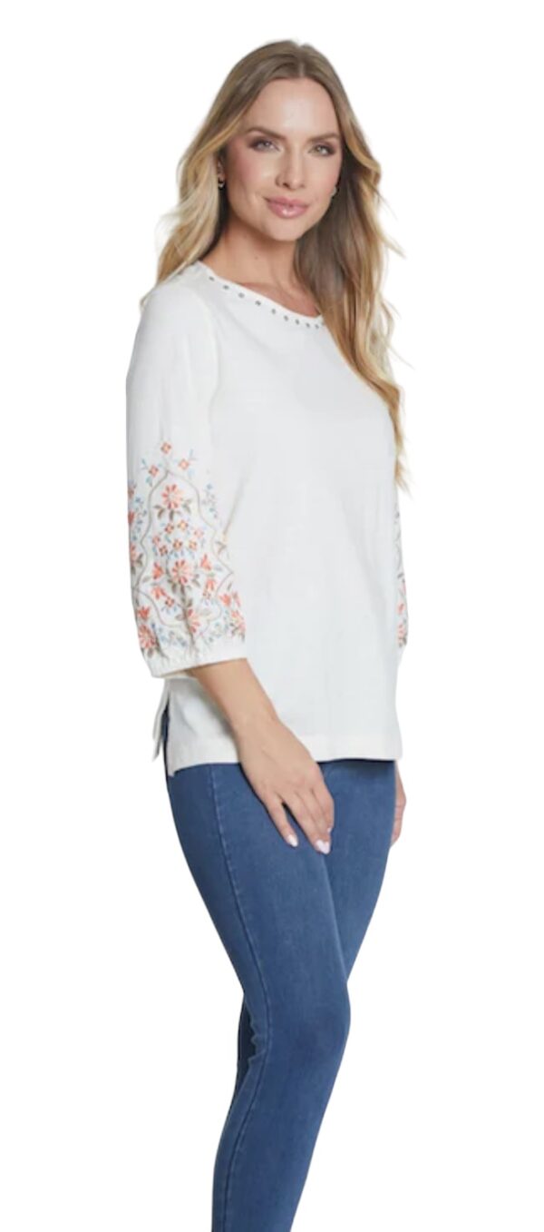 MULTIPLES IVORY 3/4 EMBROIDERED SLEEVE SLUB KNIT TOP - Image 3