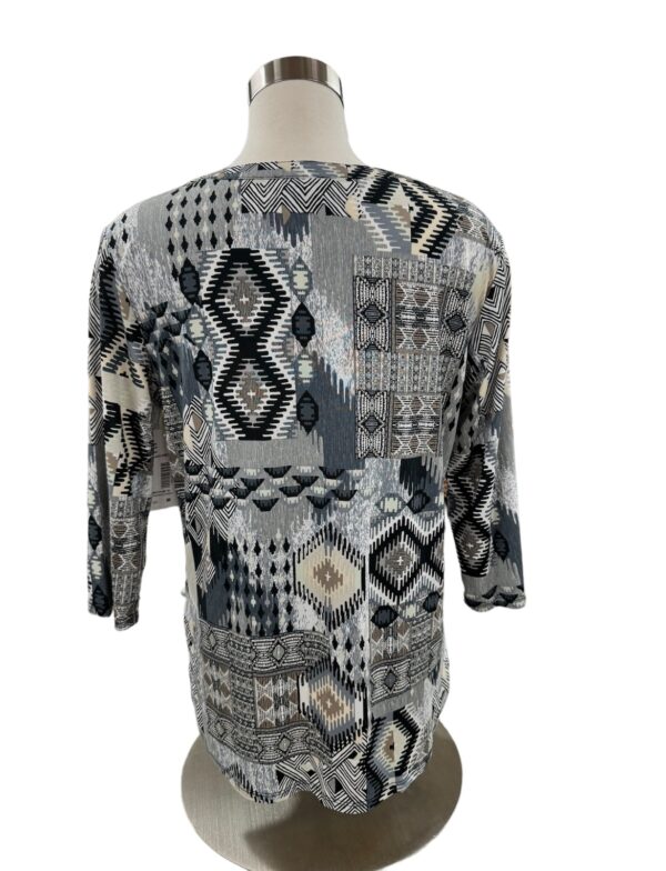 SOUTHERN LADY 3/4 SLEEVE DIAMOND PATCH PRINT TOP - Image 6