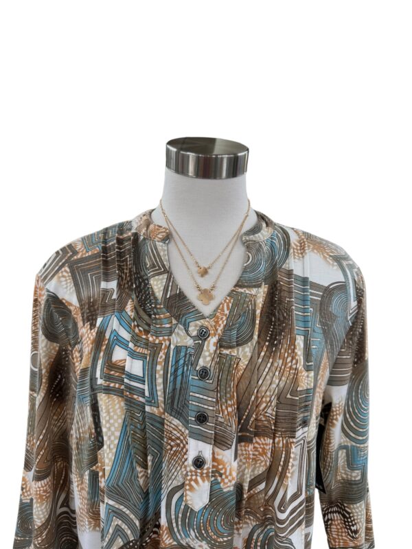 SOUTHERN LADY 3/4 SLEEVE GEO PRINT TOP - Image 2