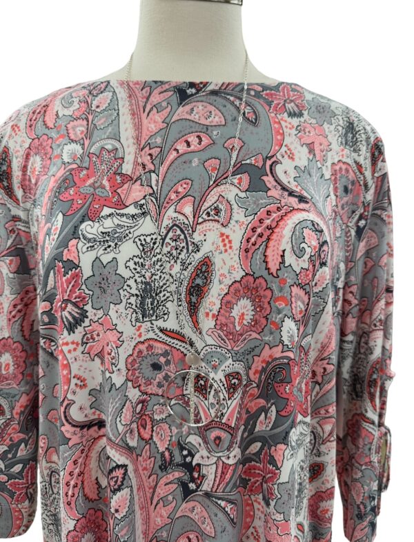 SOUTHERN LADY 3/4 SLEEVE PAISLEY PRINT TOP - Image 4