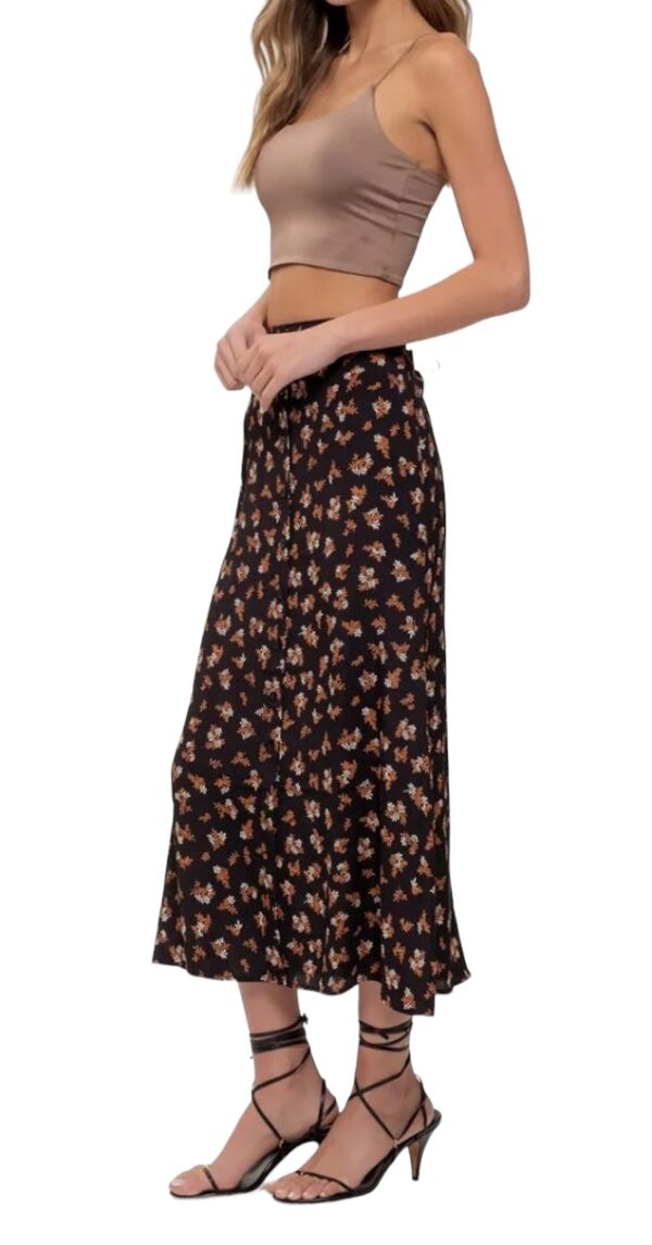 BLUPEPPER FLORAL BUTTON FRONT MIDI SKIRT - Image 3