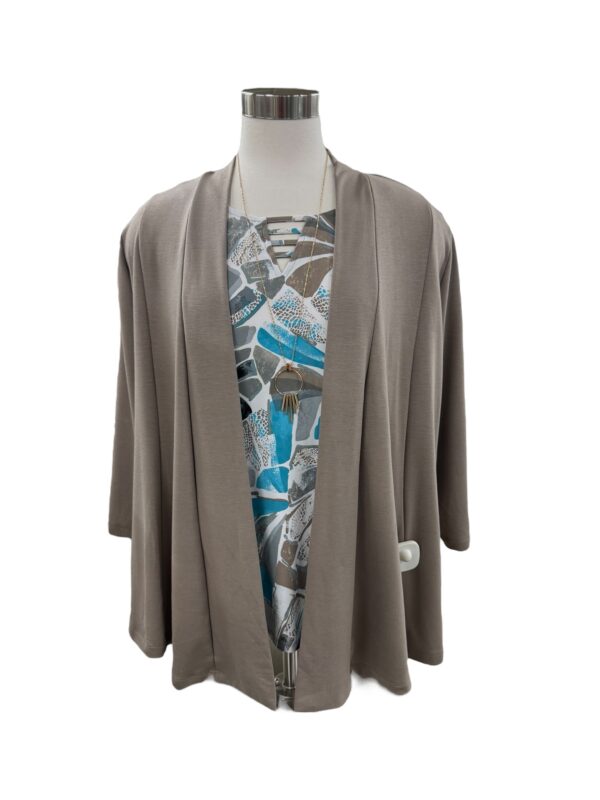 SOUTHERN LADY CAP SLEEVE GEO PRINT TOP - Image 12