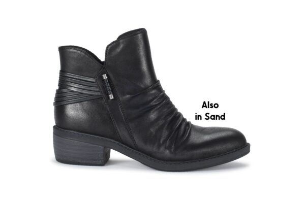 BARETRAPS SAZZIE BOOTIE
