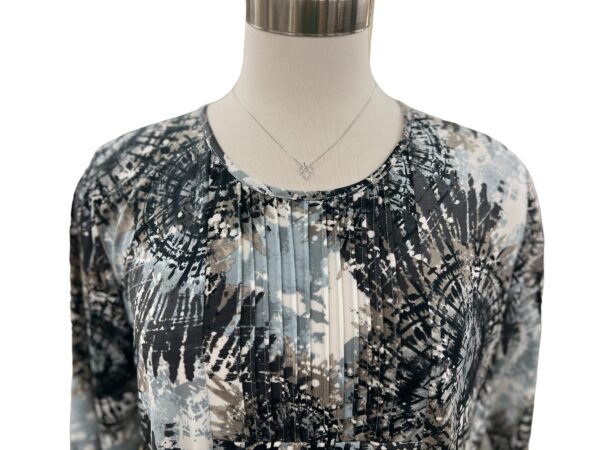 SOUTHERN LADY 3/4 SLEEVE TIE-DYE PLEAT FRONT TOP - Image 6