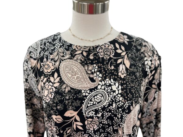 SOUTHERN LADY PAISLEY PRINT TOP WITH BACK PEPLUM - Image 2