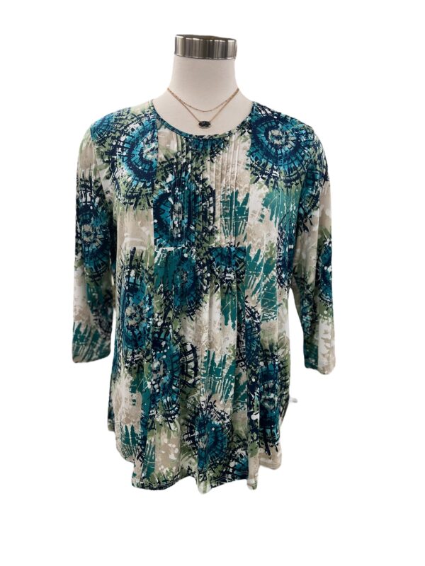 SOUTHERN LADY 3/4 SLEEVE TIE-DYE PLEAT FRONT TOP - Image 3