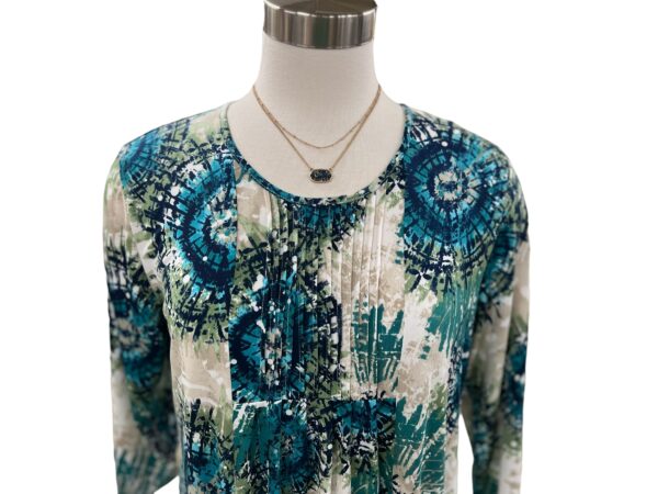 SOUTHERN LADY 3/4 SLEEVE TIE-DYE PLEAT FRONT TOP - Image 2