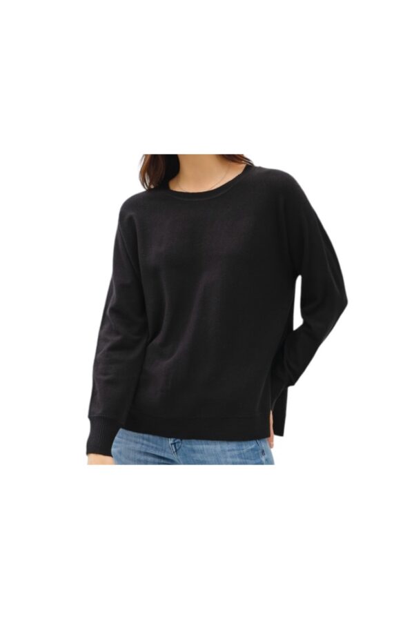 BE COOL ULTRA SOFT CLASSIC CUT SWEATER