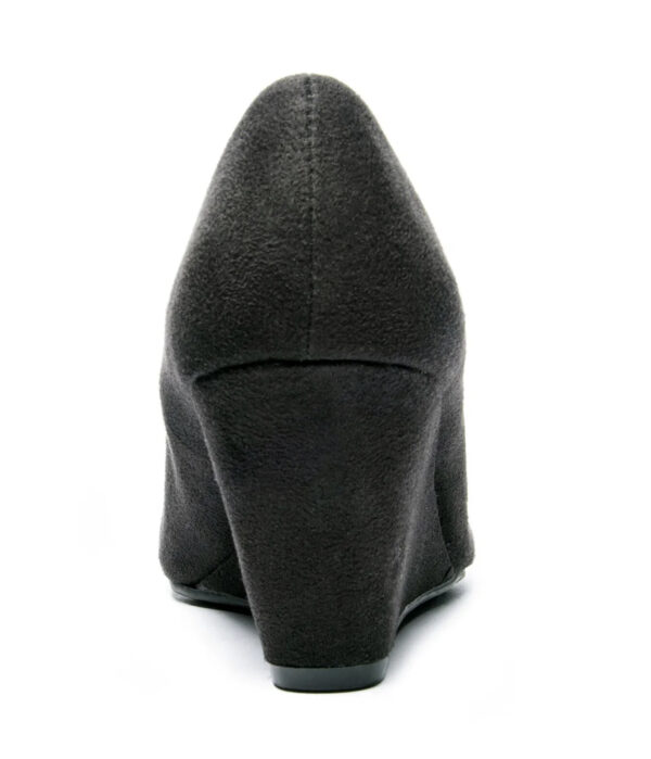 CL BY CHINESE LAUNDRY NIMA BLACK FAUX SUEDE WEDGE - Image 4