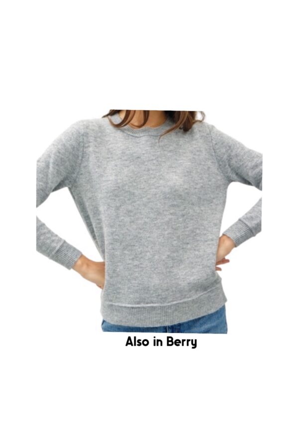 BE COOL CLASSIC CUT SWEATER WITH EXPOSED SEAMS