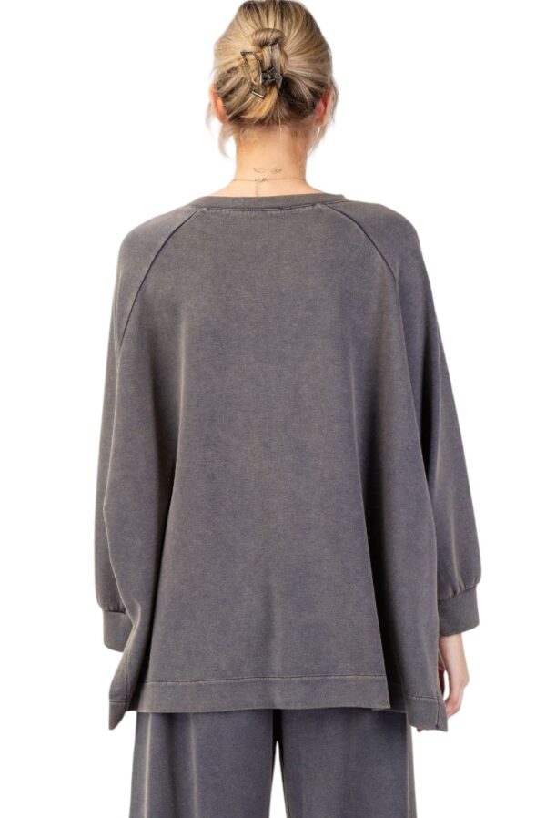 EASEL 3/4 SLEEVE OVERSIZED MINERAL WASH KNIT TOP - Image 6