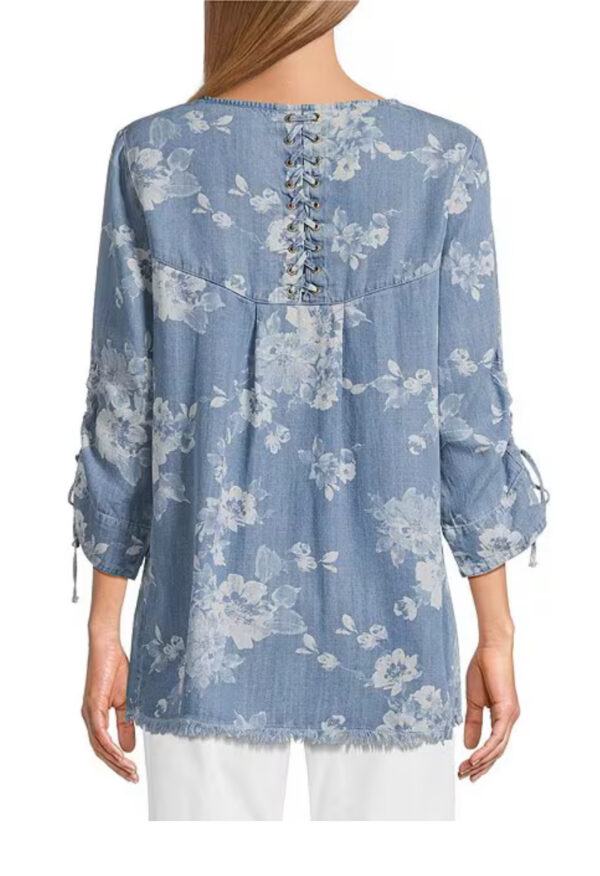 TRU LUXE  RUCHED SLEEVE LACED BACK CHAMBRAY TOP - Image 4