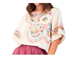 EASEL PUFF SLEEVE FLOWER PATCH TOP