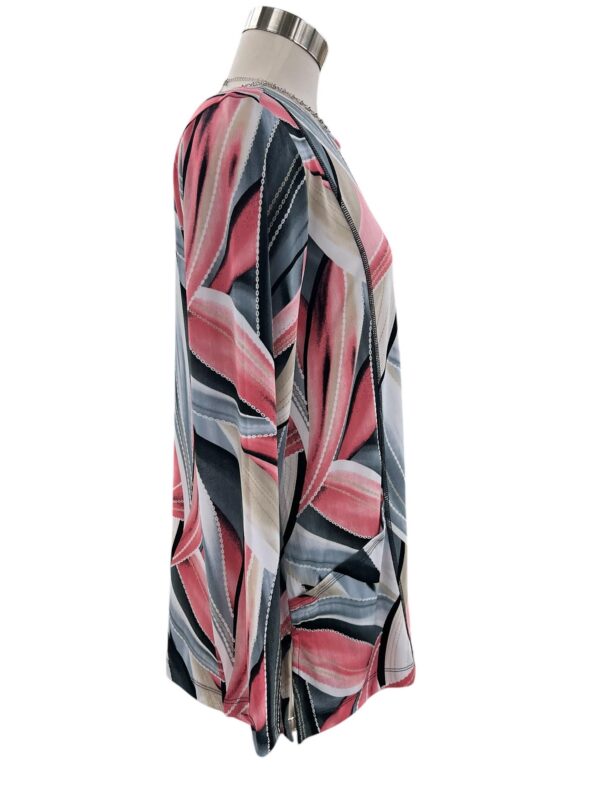 SOUTHERN LADY 3/4 SLEEVE SWIRL PRINT TOP - Image 5