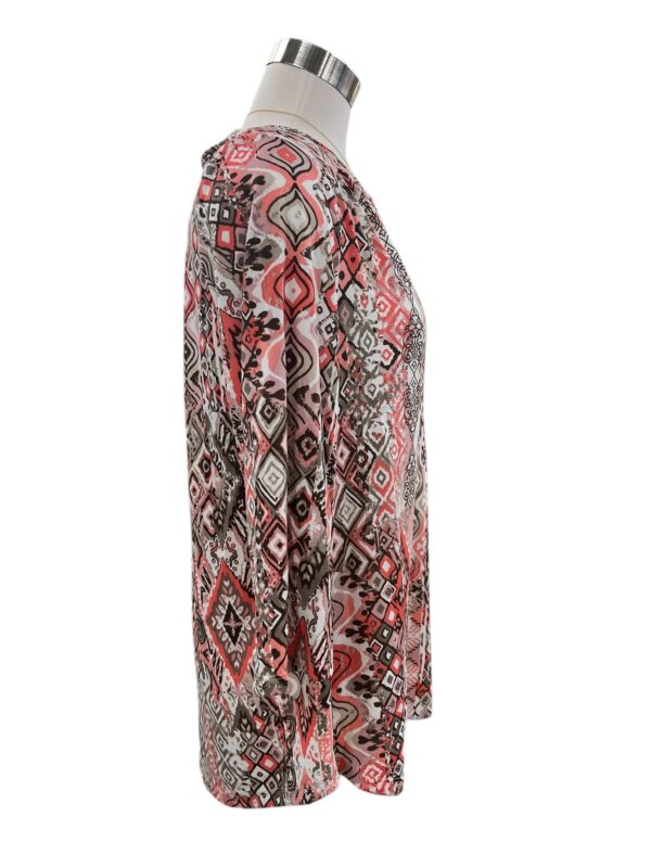 SOUTHERN LADY 3/4 SLEEVE NOTCH NECK PRINT TOP - Image 4