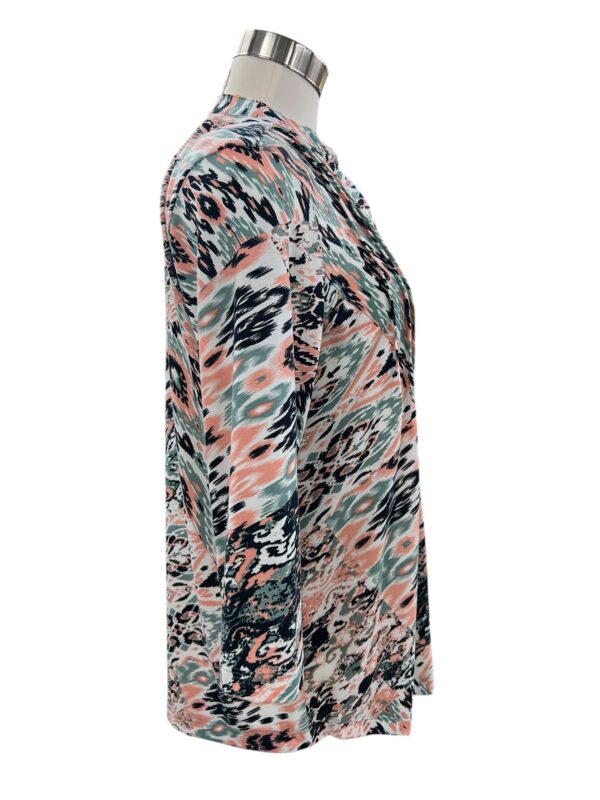 SOUTHERN LADY 3/4 SLEEVE NOTCH NECK PRINT TOP - Image 2