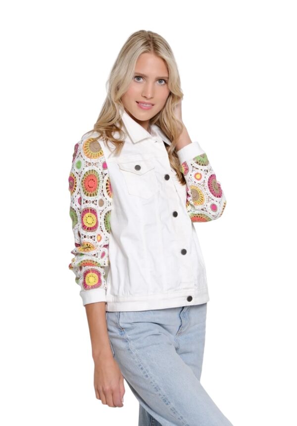 MULTIPLES WHITE JACKET WITH CROCHET SLEEVES - Image 4