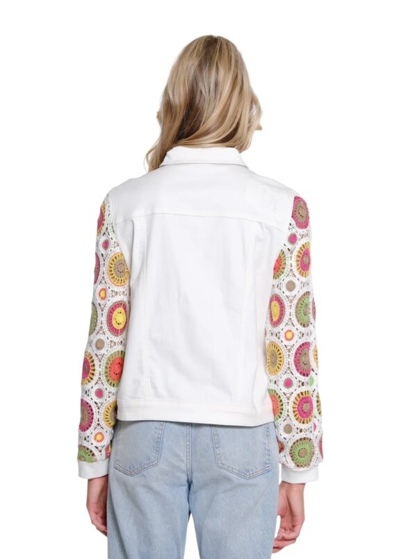 MULTIPLES WHITE JACKET WITH CROCHET SLEEVES - Image 3