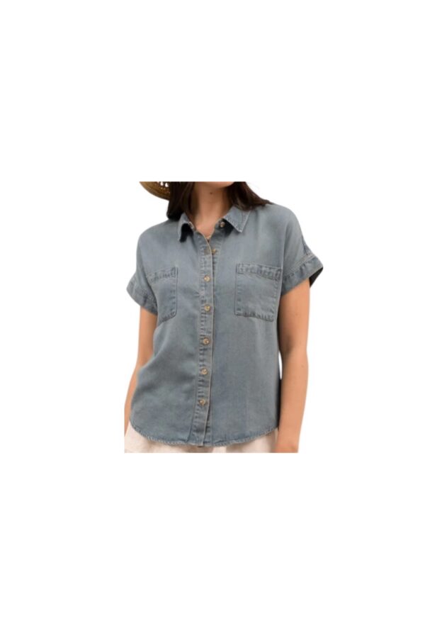 BLUPEPPER SHORT SLEEVE BUTTON DOWN CHAMBRAY SHIRT