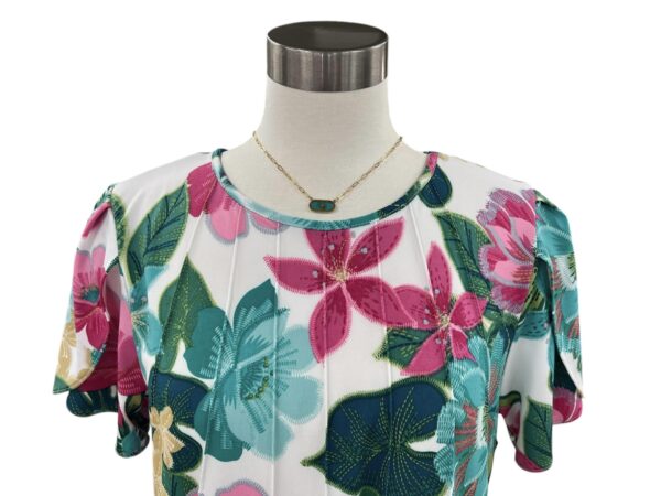 SOUTHERN LADY SHORT SLEEVE FLORAL TOP - Image 2