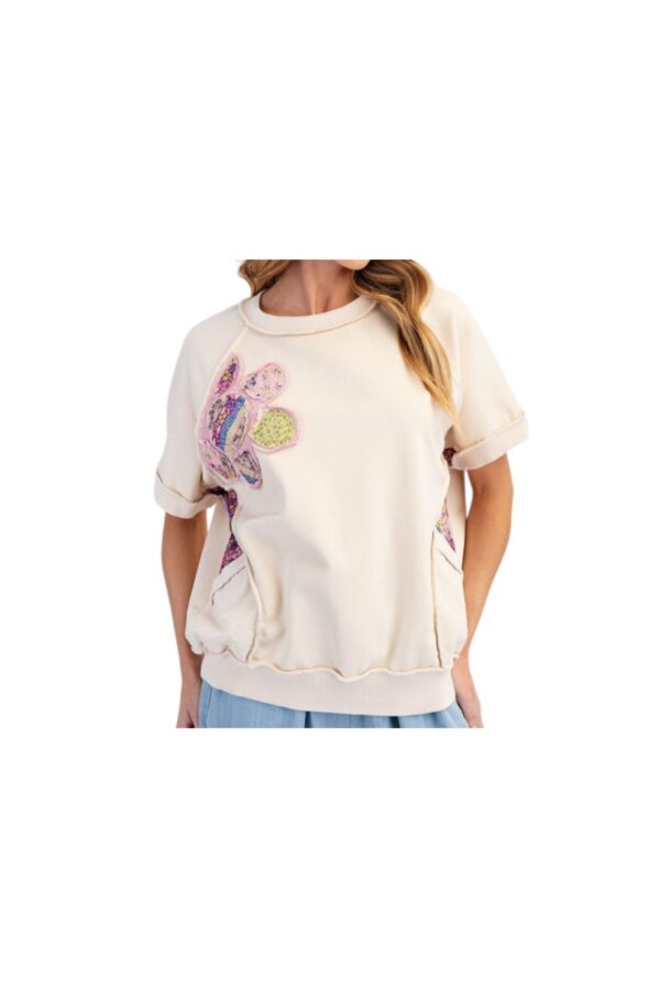 EASEL SHORT SLEEVE FLOWER PATCH TOP