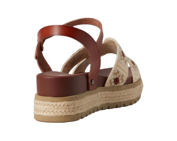 MIA KEVA SANDAL IN COGNAC/CROCHET - Image 5