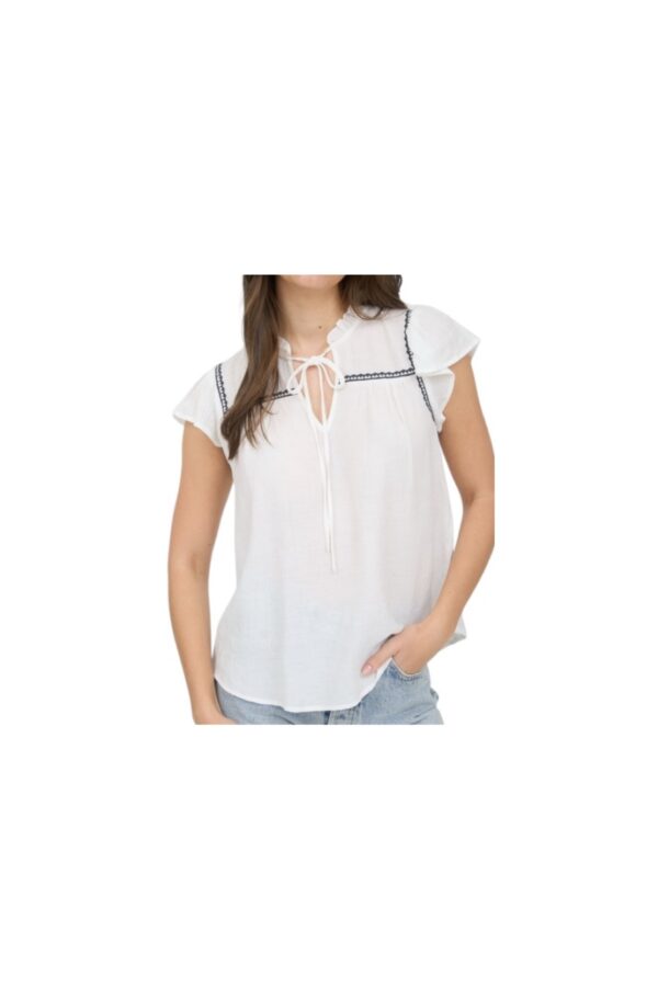 BLUPEPPER CONTRAST EMBROIDERED RUFFLE BLOUSE