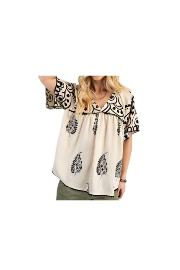 GIGIO SHORT SLEEVE V-NECK TOP WITH DECORATIVE TRIM