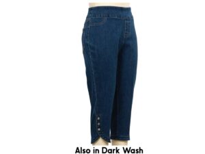 SOUTHERN LADY DENIM CAPRI WITH BUTTON TRIM